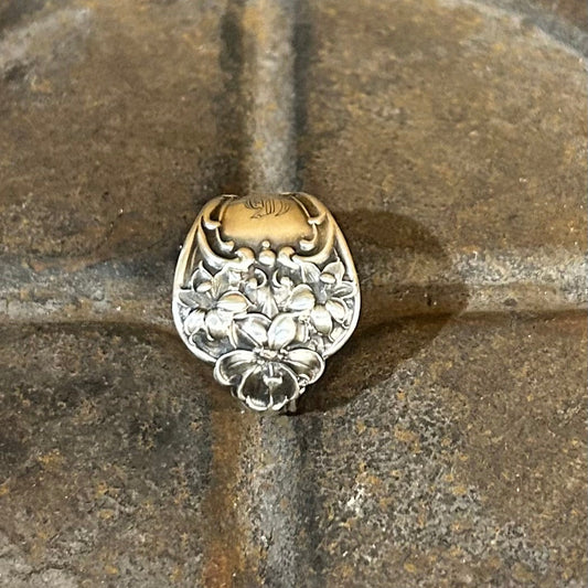 Sterling Silver Ring - 1940 Floral Design