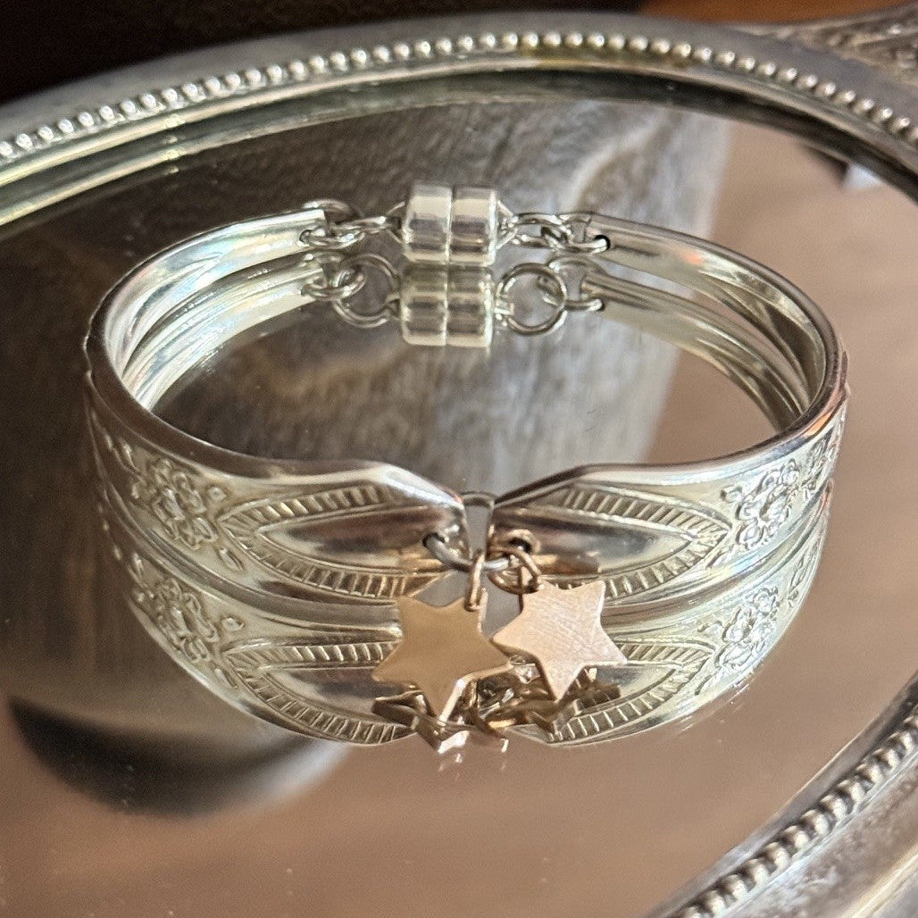 Vintage Anniversary Plate Gold Star Bracelet