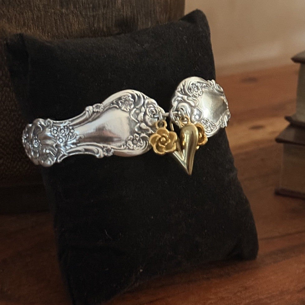 1903 Wallace USA Grapefruit Spoon Handle Bracelet