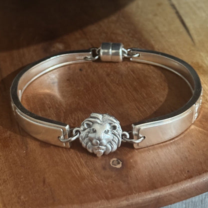 Vintage Viners & Hall Shaftesbury Silverware Bracelet | Lion Head