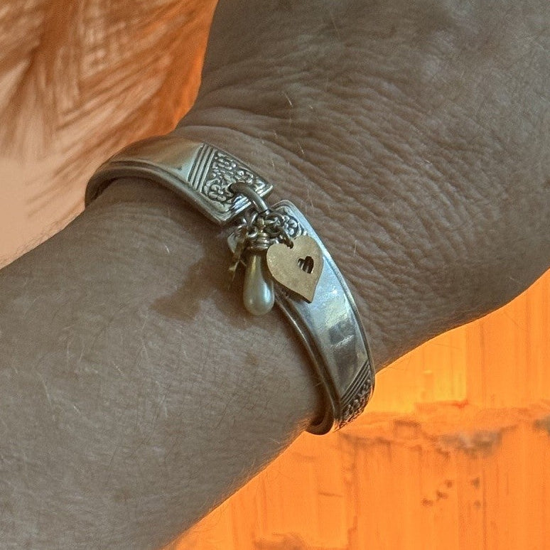 Vintage Margaret Rose Charm Bracelet