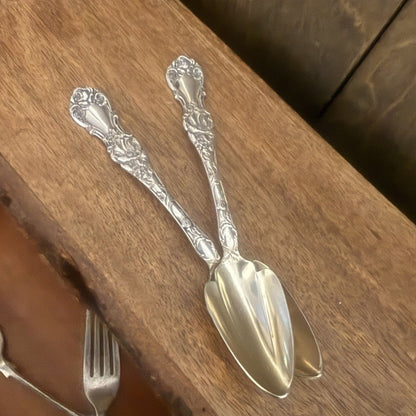 1903 Wallace USA Grapefruit Spoon Handle Bracelet