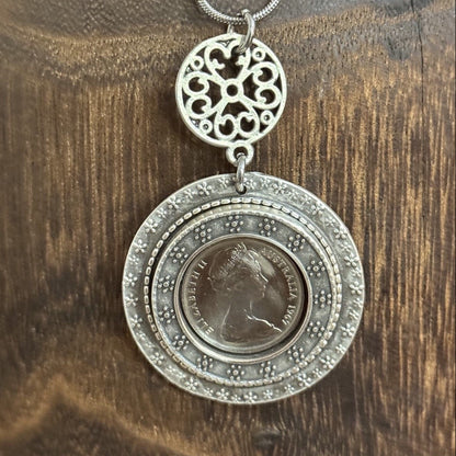 1967 Australian 10 Cent Coin Necklace |