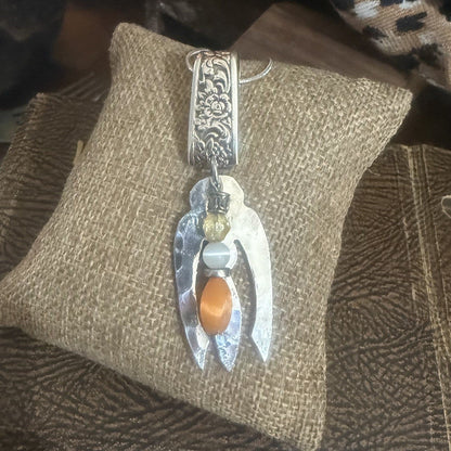 1969 Tangier by Oneida Necklace