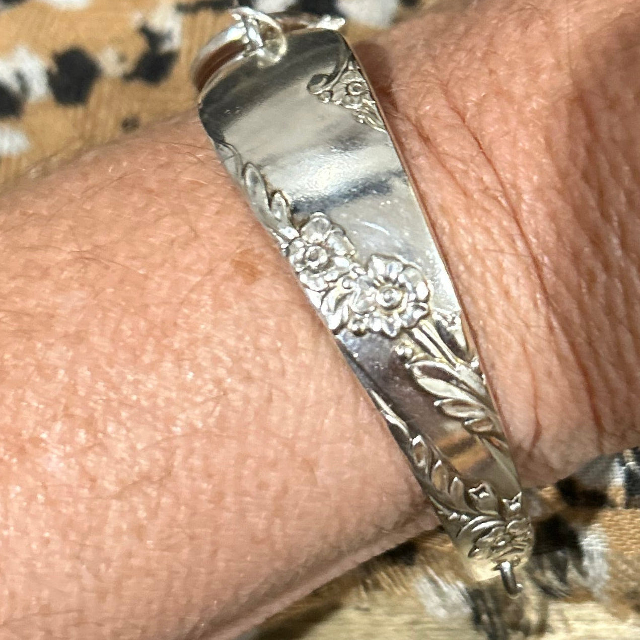 Bridal Wreath Dove Bracelet — A Sweet Symbol of Love, Peace & Timeless Elegance