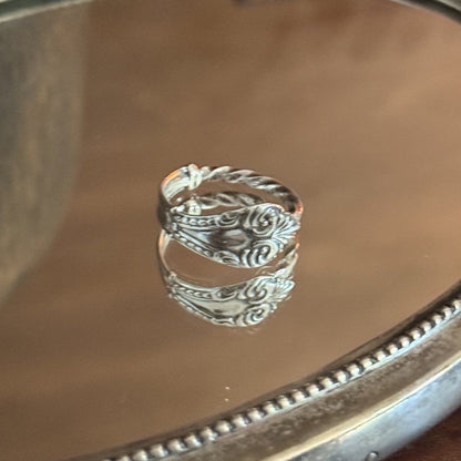 1913 Sterling Silver Spoon Handle Band Ring