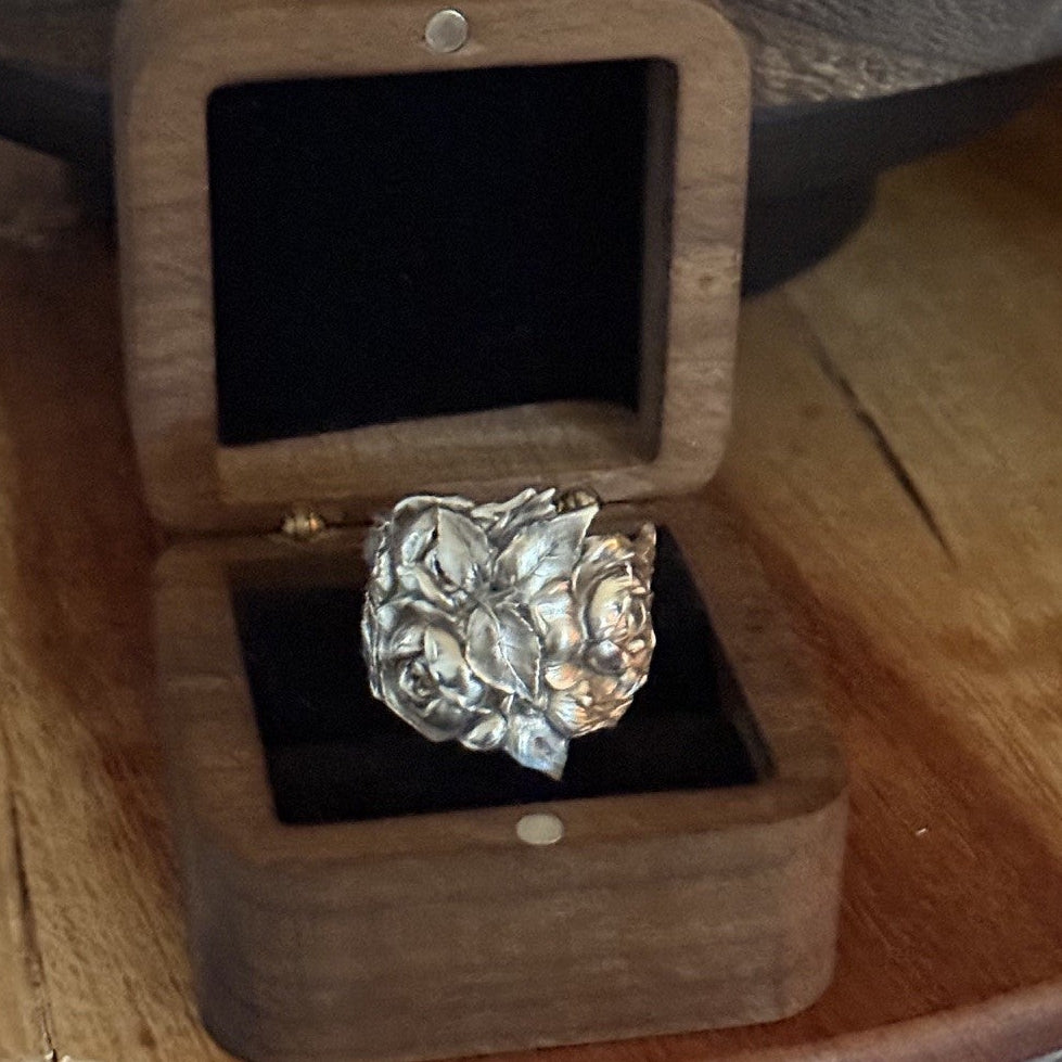 Antique Sterling Silver Rose Bouquet Band Ring