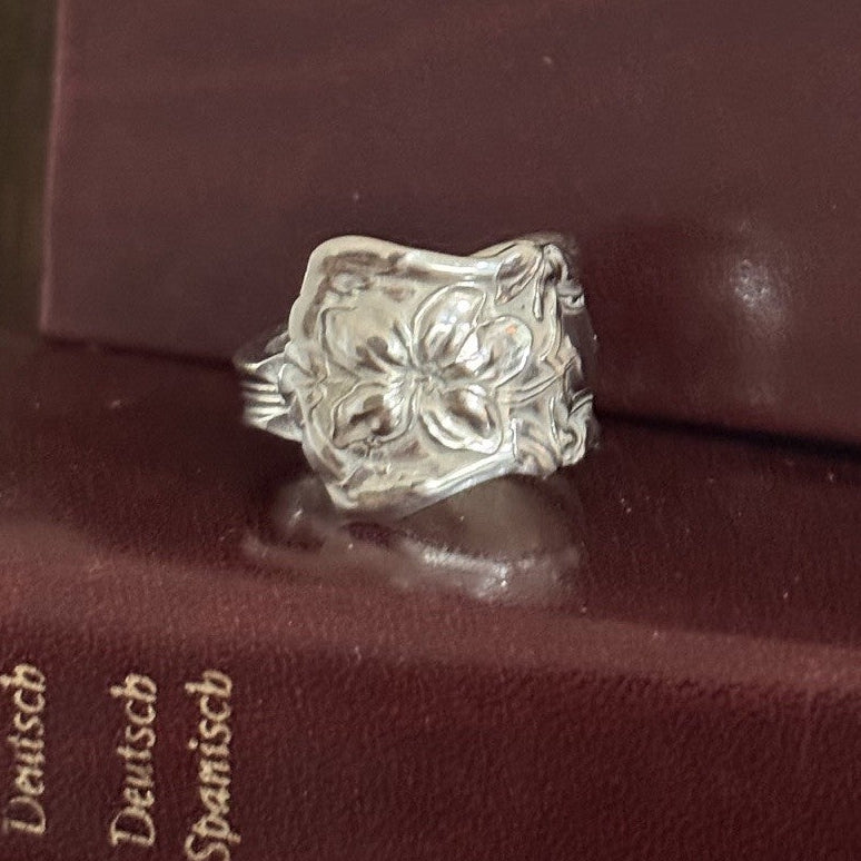 WM. A. Rogers Early 1900s Floral Spoon Band Ring