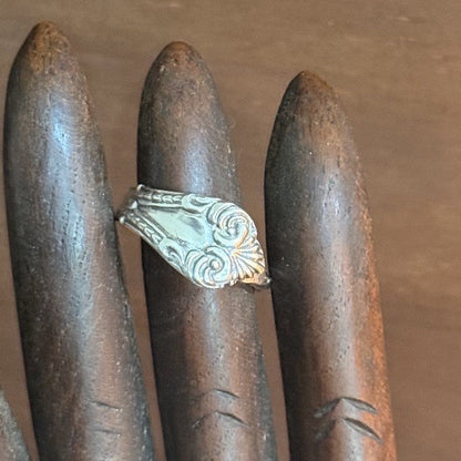 1913 Sterling Silver Spoon Handle Band Ring