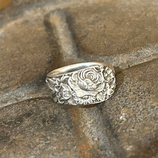 Sterling Silver Repousse 1900s Ring