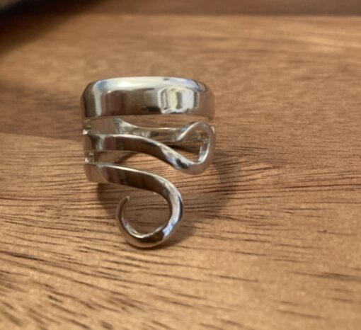 Spiral Twist Fork Ring - Image 3