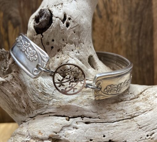 Flower Power Bracelet - Image 3