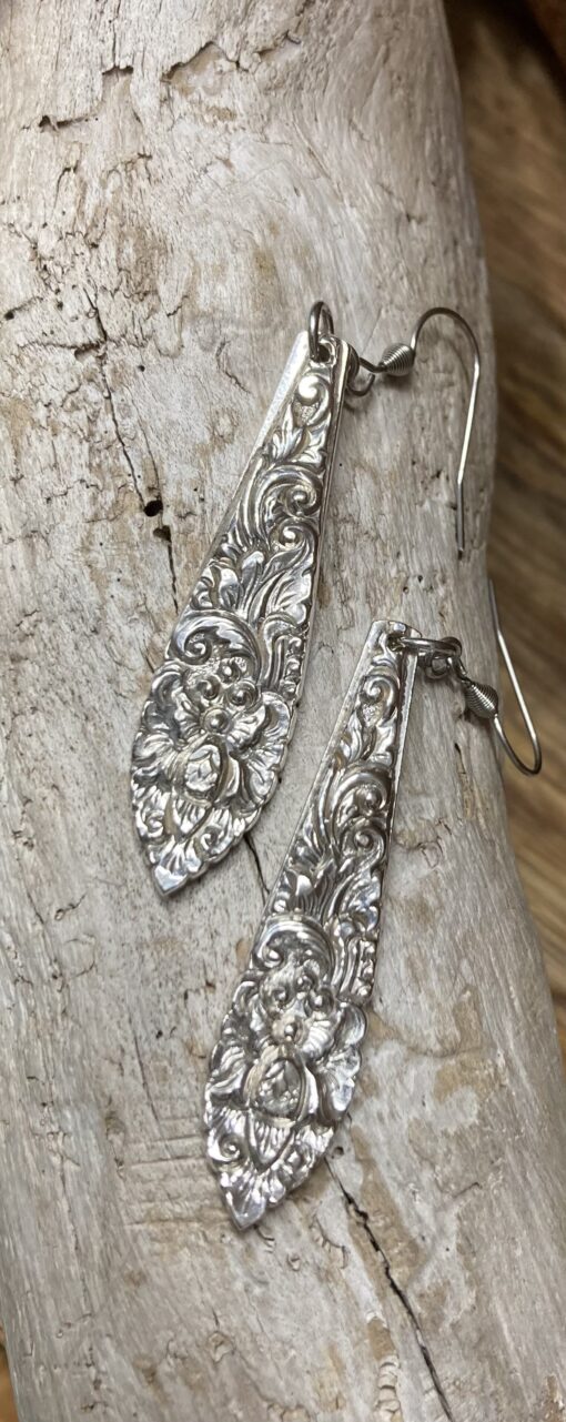 Stunning Vintage 800 silver earrings