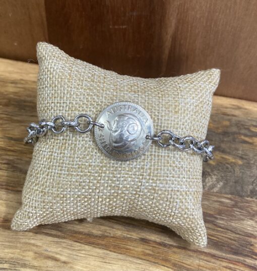 1962 Shilling Chain Link Bracelet - Image 2