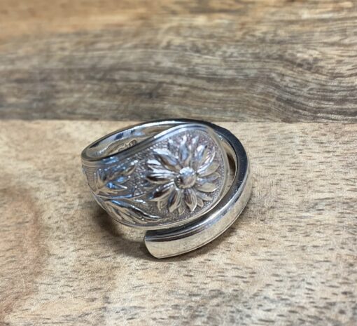 Amazing Sunflower Ring - Image 2