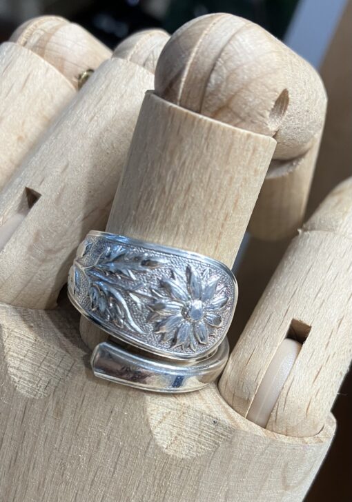 Amazing Sunflower Ring - Image 4