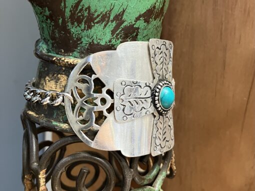 Chunky Lovelace Cuff Bracelet - Image 2