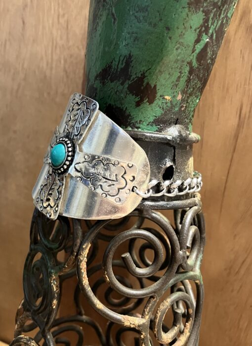 Chunky Lovelace Cuff Bracelet - Image 4