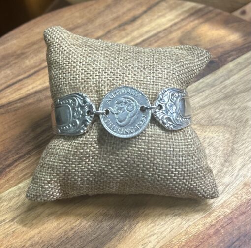 1958 Australian Shilling Cutlery Bracelet - Image 2