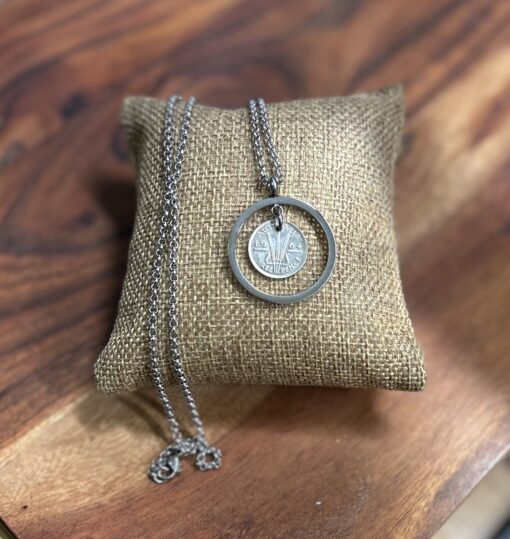 1964 Swing Thru Bezel Coin Necklace - Image 2
