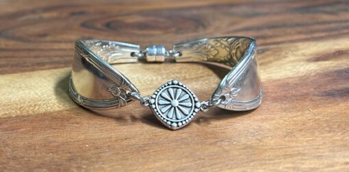 Elegant Flower Silverware Bracelet - Image 3