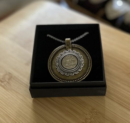 1959 Sixpence Layered Necklace - Image 2