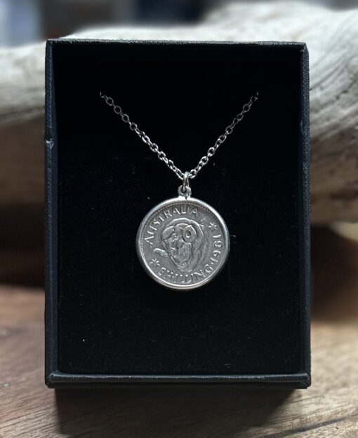 1961 Australian Heritage Necklace - Image 2