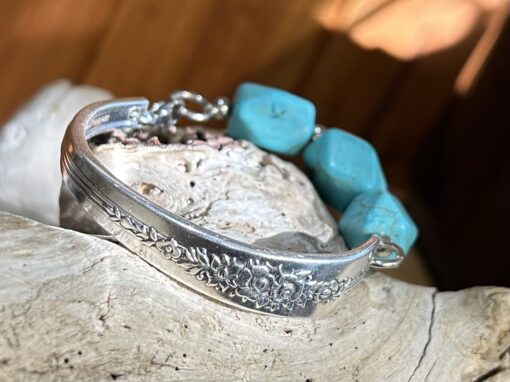Royal Rose Bead Bracelet