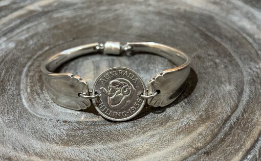 1956 Vintage Shilling Bracelet - Image 4