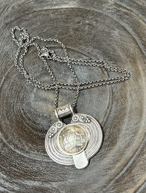 Domed 1962 Sixpence Necklace - Image 3