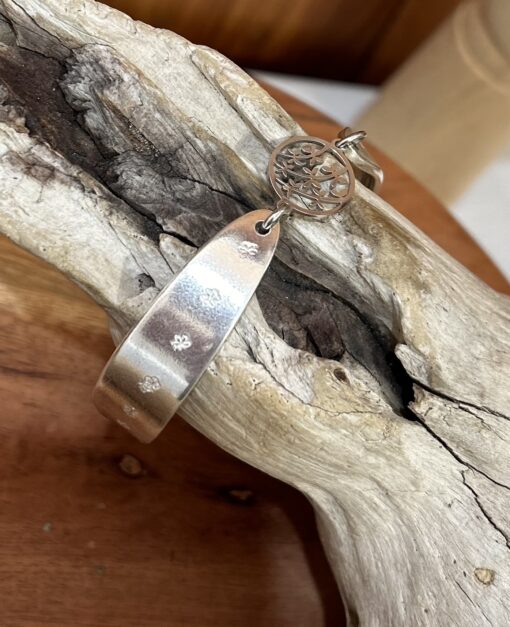 Handstamped Vintage Flower Bracelet - Image 3