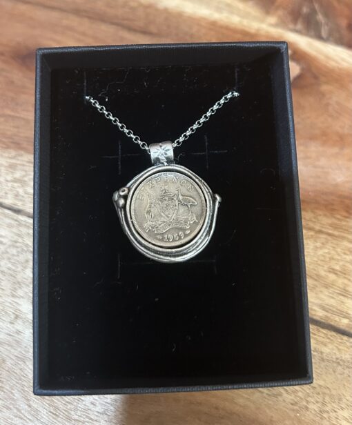 Decorative 1959 Australian Sixpence Necklace