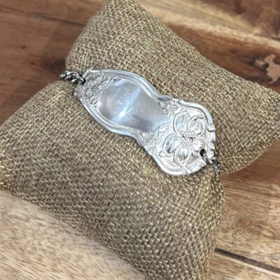 Orange Blossom Elegance: 1910 Bracelet