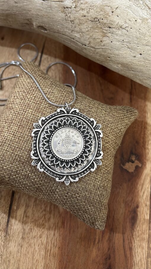 Vintage 1959 Australian Sixpence Coin Necklace in Double Alloy Bezel - Image 2
