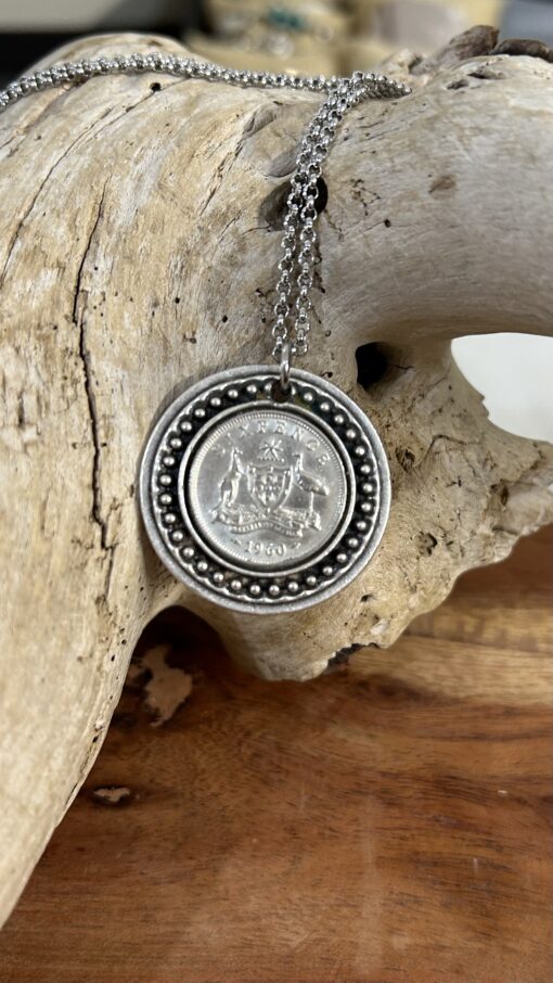 1963 Australian Sixpence Coin Necklace - Image 3