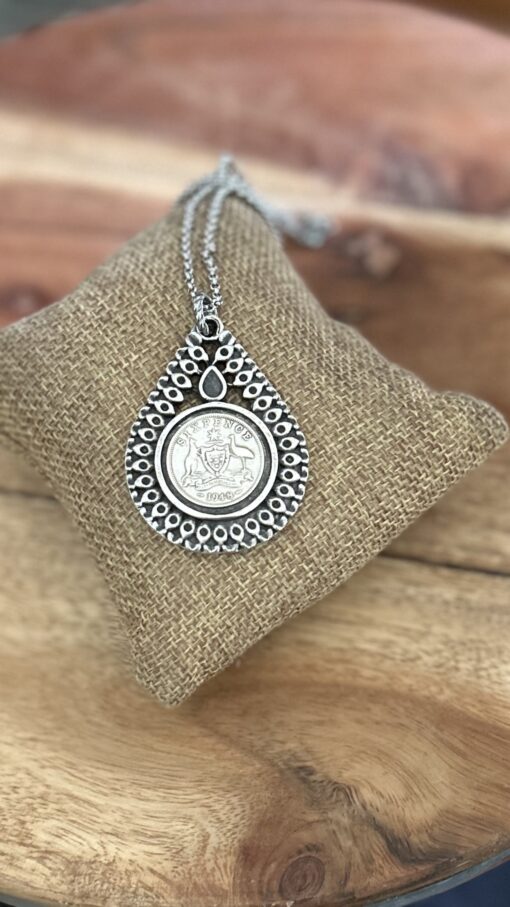 Vintage Elegance: 1948 Sixpence in Alloy Drop Bezel Surround