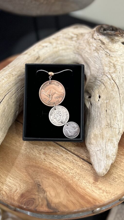 1952 Triple Coin Necklace - Image 3