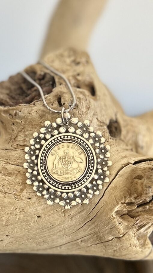 Timeless Elegance: 1951 Australian Sixpence Flower Pendant Necklace - Image 2