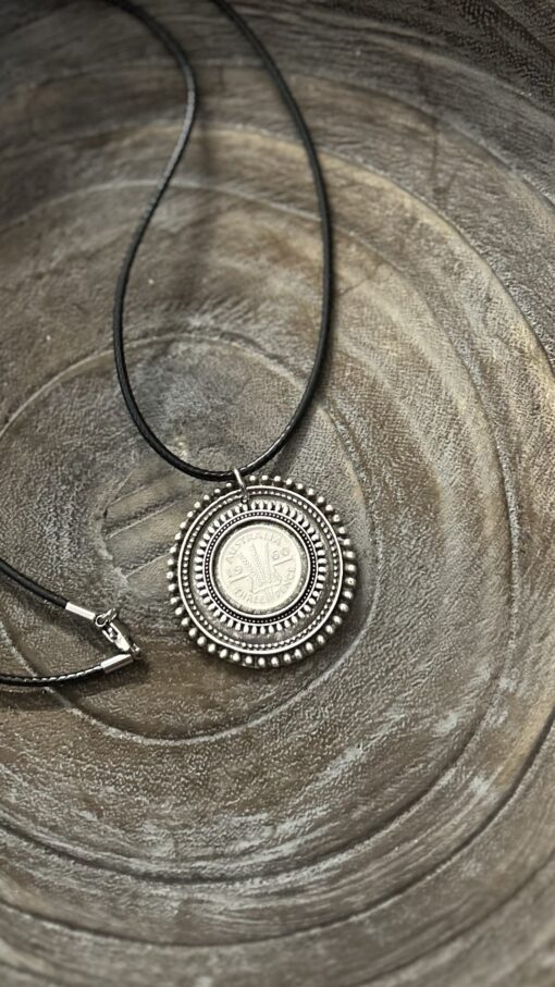 Classic 1960 Australian Threepence Coin Necklace - Image 2
