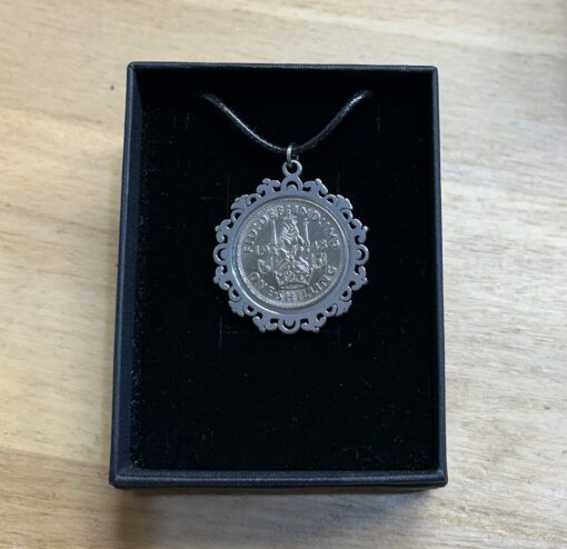 1948 Unisex Coin Necklace - Image 3