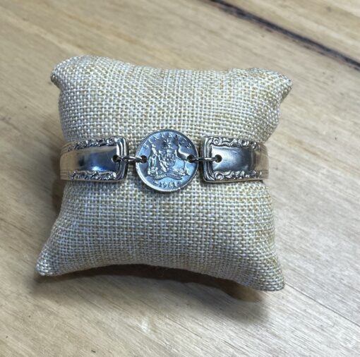1961 Coronet Vintage Bracelet - Image 3