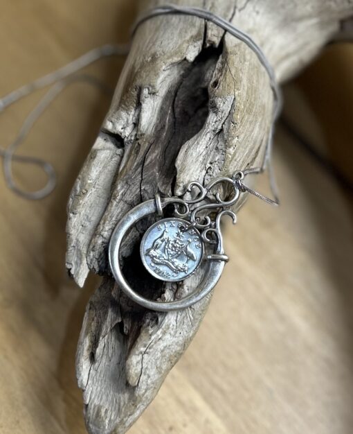 Australian 1962 Sixpence Necklace - Image 2