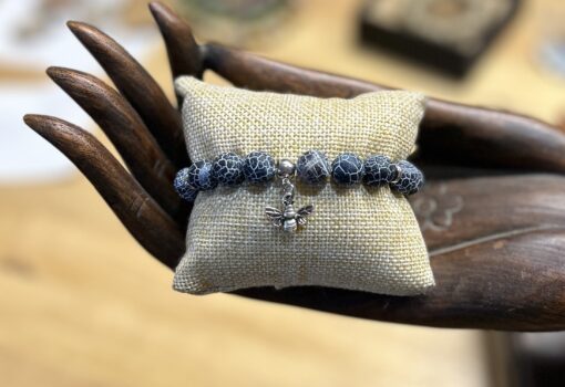 Crackle Bead Bee Bracelet - Image 3